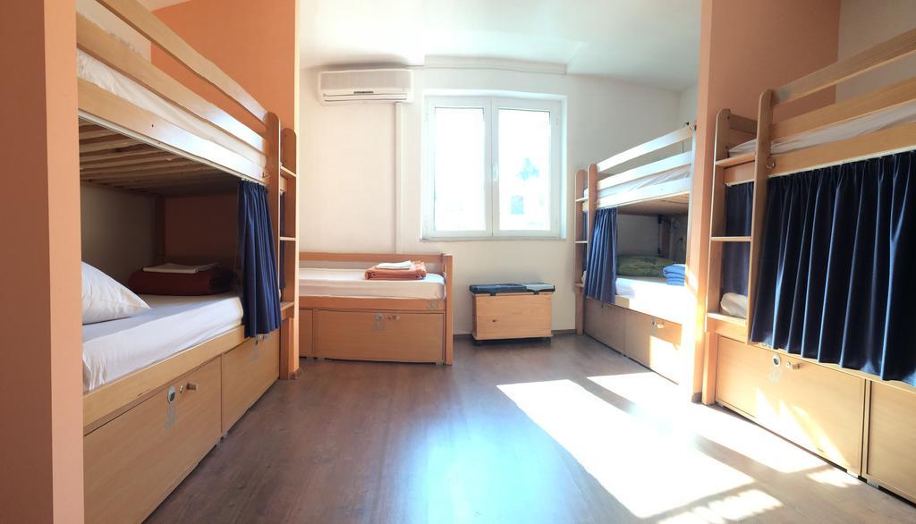 Hostel Marina Trogir Luaran gambar