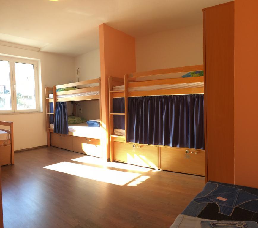 Hostel Marina Trogir Luaran gambar