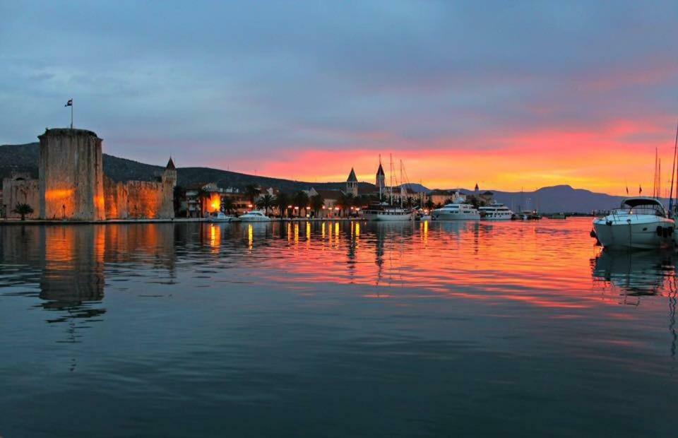 Hostel Marina Trogir Luaran gambar