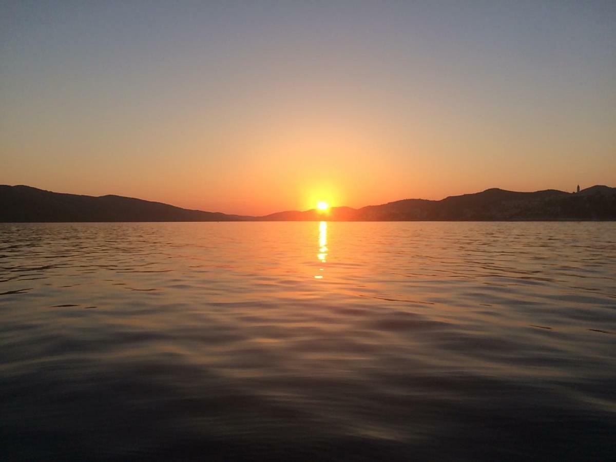 Hostel Marina Trogir Luaran gambar