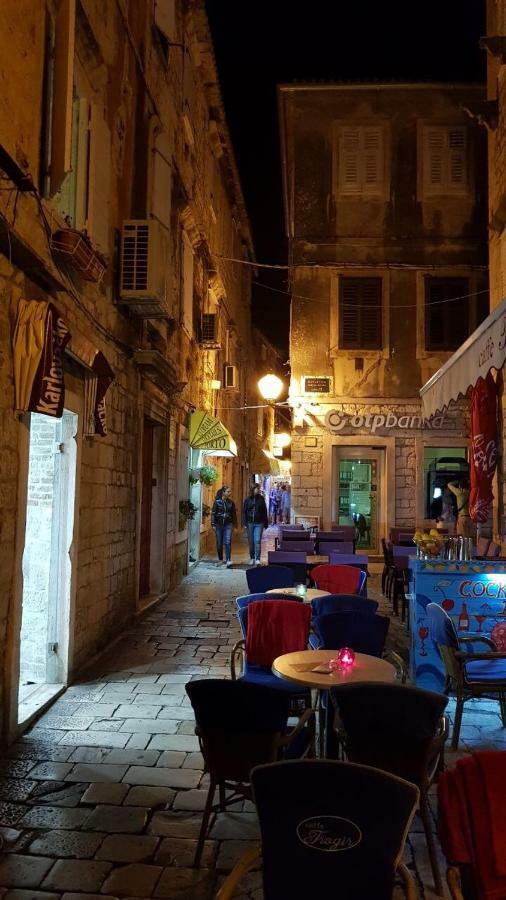 Hostel Marina Trogir Luaran gambar